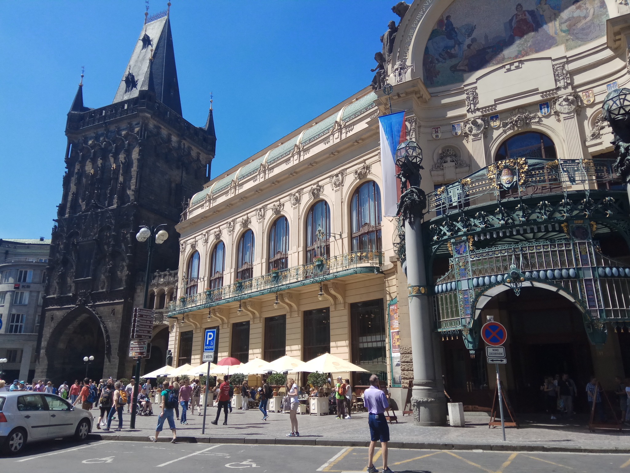 PRAGA