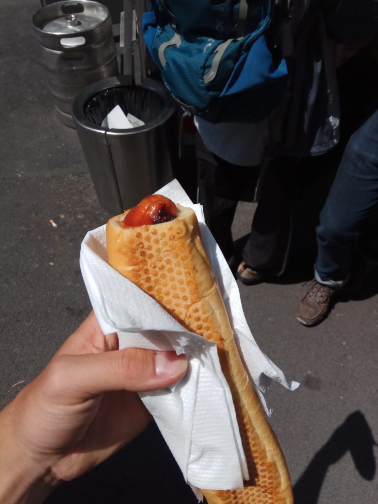 Típica salchicha austríaca (Käsekrainer) que puedes encontrar en Viena, Austria